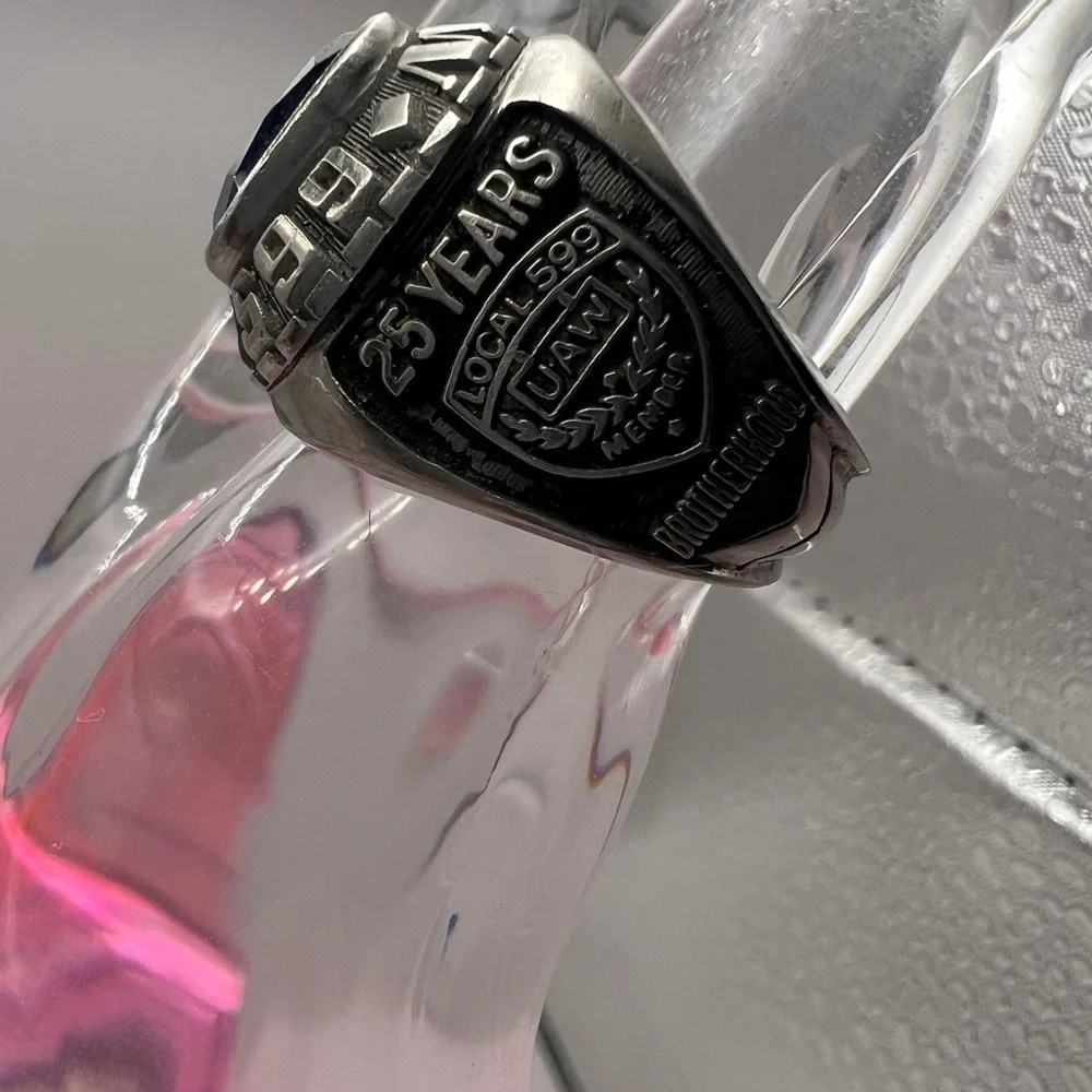 Men's UAW Local 599 25 years member ring with Sapphire stone size 9